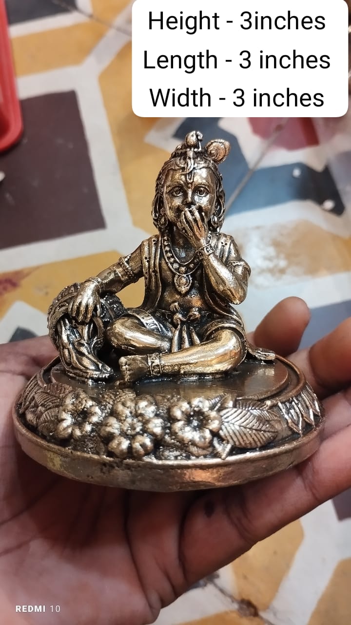 Handcrafted brass Laddu Gopal idol depicting young Lord Krishna, ideal for home temples, Krishna pooja, Janmashtami celebrations, spiritual décor, and religious gifting. 🦚✨🙏🪔