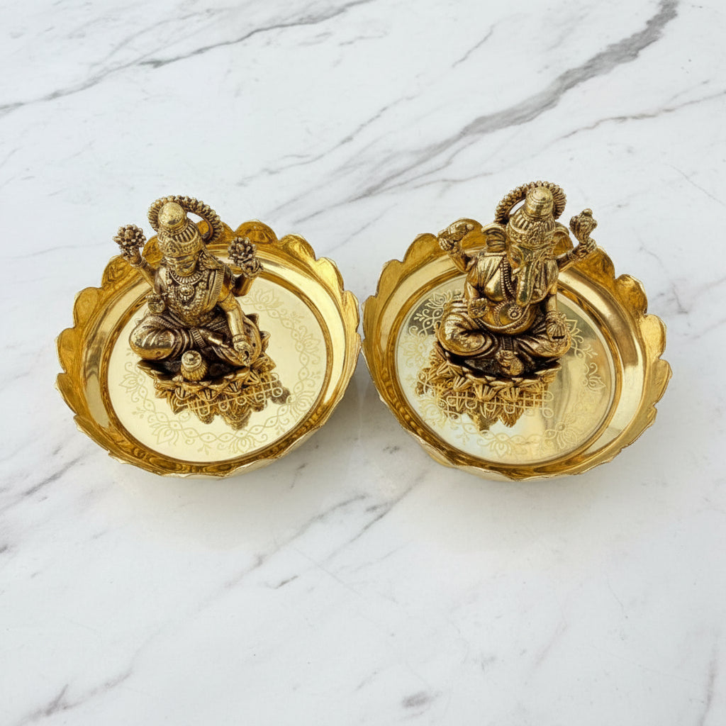 Handcrafted brass Lakshmi Ganesh idol set on decorative lotus stands, ideal for pooja rooms, Diwali celebrations, home temples, spiritual décor, and housewarming gifts. 🪔✨🙏🌸