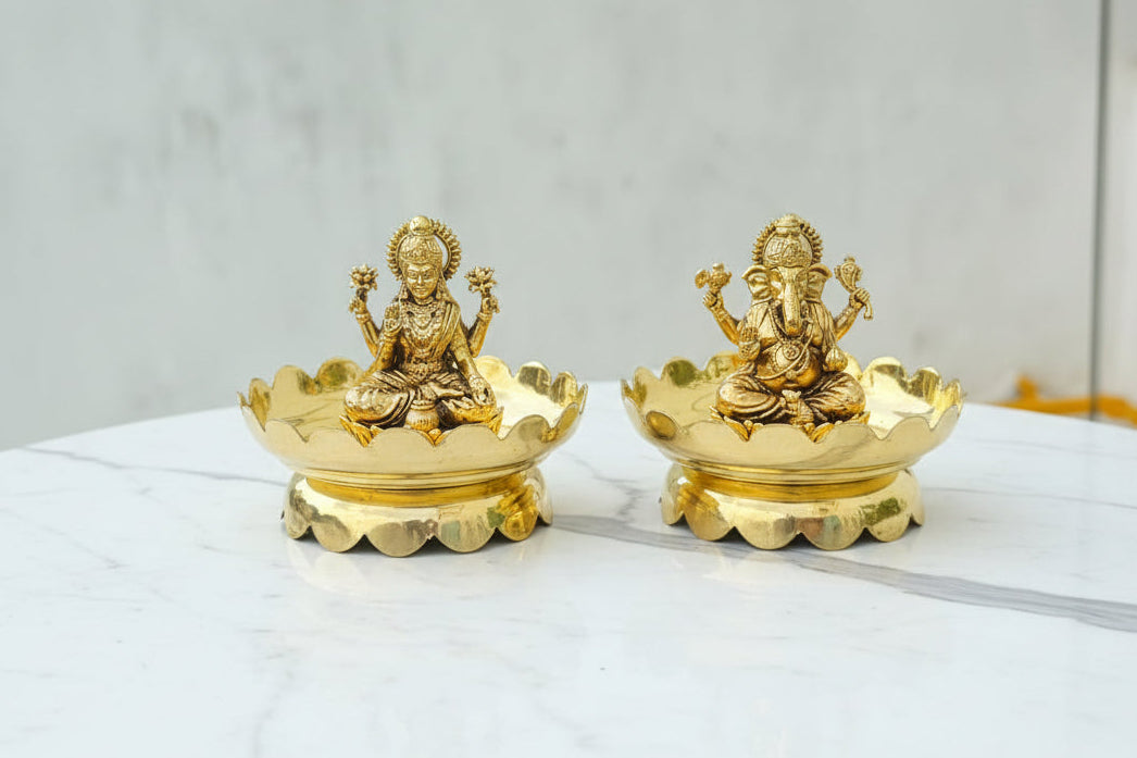 Brass Lakshmi Ganesh Statue on Lotus Stand – Handmade Goddess Lakshmi & Lord Ganesha Idol for Pooja, Home Temple, Diwali & Spiritual Décor