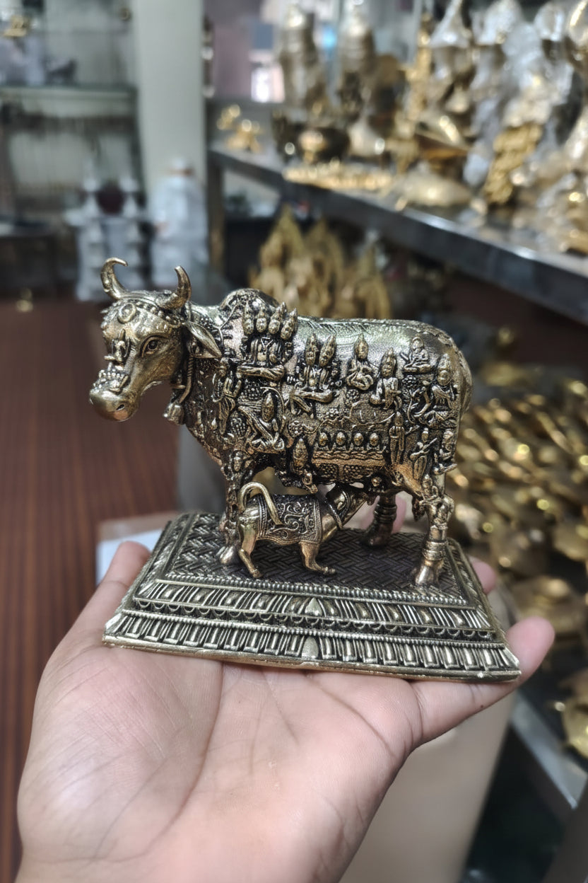 Handcrafted Brass Cow and Calf Statue – Kamdhenu Cow with Calf Idol for Home Temple, Vastu, Pooja, Spiritual Home Décor & Gift