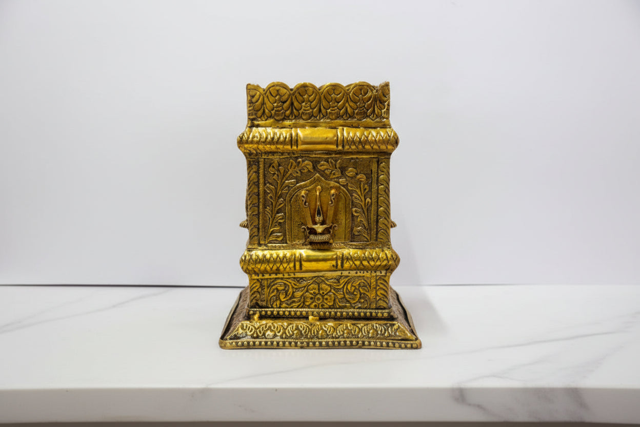 Handcrafted Brass Shanku Chakra Tulsi Pot – Antique Brass Tulsi Planter for Home Temple, Tulsi Pooja, Vastu & Spiritual Home Décor, 9.5"